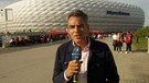 Dominik Vischer vor Allianz Arena | Bild: BR