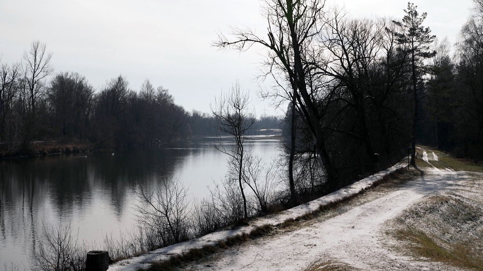 Ein Fluss im Winter | Bild: BR