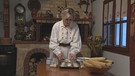 Eine Frau macht Kuchen | Bild: BR