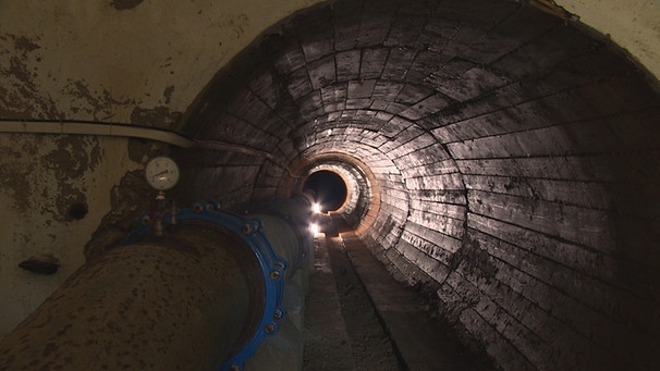 Wasserleitung im Tunnel | Bild: BR