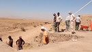 Männer bei den Ausgrabungen | Bild: BR