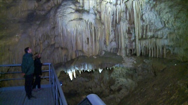 Grotte Villanova mit Besuchersteg | Bild: BR