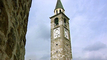Der Südturm von Kastell Artegna | Bild: BR