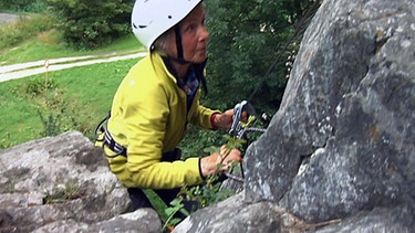 Waltraud Alpögger beim Klettern | Bild: BR