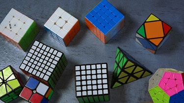 Rubik-Würfelsammlung | Bild: BR