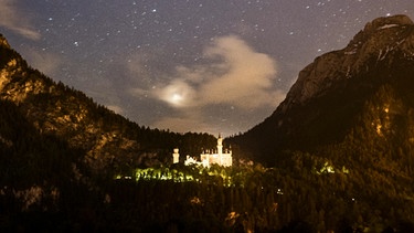 Schloss Neuschwanstein (Ausschnitt aus dem Film "Neuschwanstein - Vom Mythos zur Marke") | Bild: BR