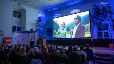 Szenen von der Preisverleihung: Im Barocksaal | Bild: Bergfilmfestival Tegernsee/Thomas Plettenberg