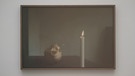 Gemälde von Gerhard Richter. Man sieht Totenschädel und eine Kerze. | Bild: BR