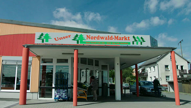 Nordwald-Markt in der Marktgemeinde Nordhalben | Bild: BR