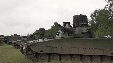 Panzer beim Manöver in Gotland | Bild: BR