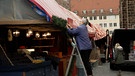 Vorbeiretungen am Nürnberger Christkindlesmarkt | Bild: BR