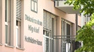 Die Evangelische Bank hat dem Diakonieverein in Nürnberg-Mögeldorf den Geldhahn zugedreht – sehr zum Ärger der Angestellten, die derzeit keine Löhne erhalten. | Bild: BR