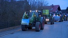 Traktoren-Konvoi. | Bild: BR