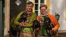 Seppi Küblbeck und Oliver Storz, Betreiber des weltweit einzigen Dackelmuseums - und natürlich Dackelbesitzer | Bild: André Goerschel