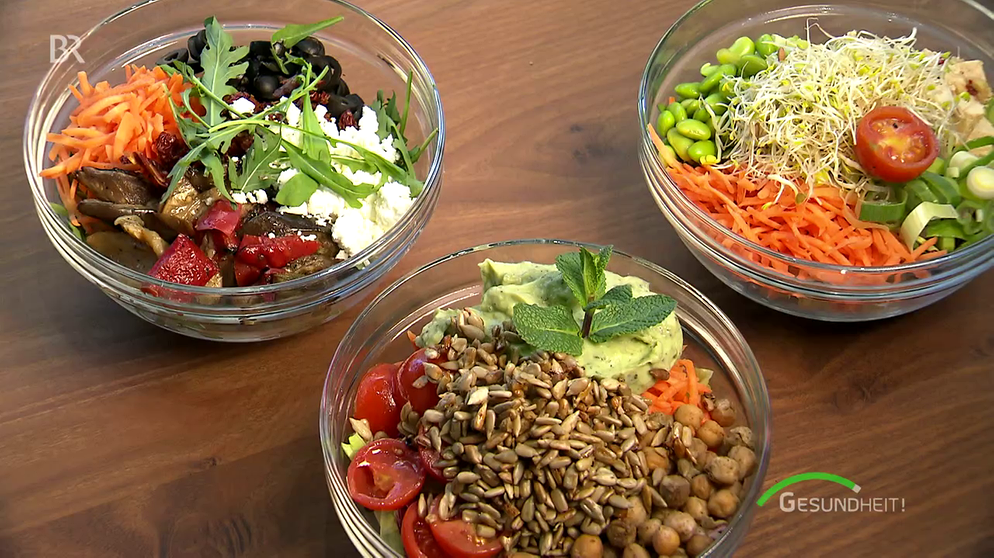 Mahlzeit in Schale: Wie gesund sind Bowls? | Bild: BR