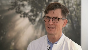 Portrait von Prof. Dr. med. Hanno Leuchte, Pneumologe und Kardiologe, Krankenhaus Neuwittelsbach, München | Bild: BR