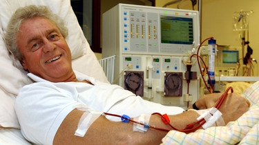 Dialyse-Patient bei der Blutwäsche | Bild: picture-alliance/dpa
