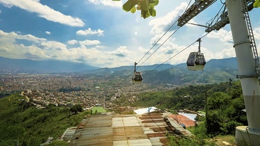 Seilbahn in der Stadt Medellin in Kolumbien. | Bild: Längengrad Filmproduktion/BR