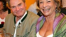 Fritz Wepper mit seiner Ehefrau bei der Wiesn 2007 | Bild: picture-alliance/dpa