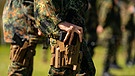 Symbolbild: militärische Ausbildung für den Freiwilligen Wehrdienst im Heimatschutz | Bild: picture alliance/dpa | Nicolas Armer