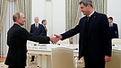 Treffen des russischen Präsidenten Vladimir Putin mit dem bayerischen Ministerpräsidenten Markus Söder im Kreml in Moskau, Russland, im Januar 2020 | Bild: picture alliance / ASSOCIATED PRESS | Maxim Shemetov