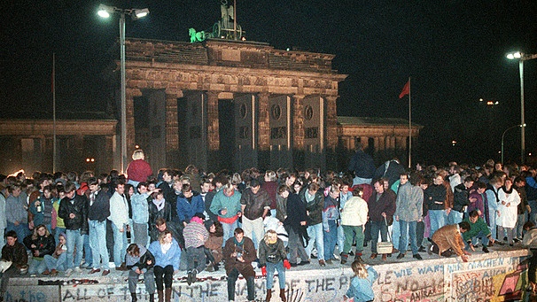 Maueröffnung 1989 Berlin | Bild: picture-alliance/dpa
