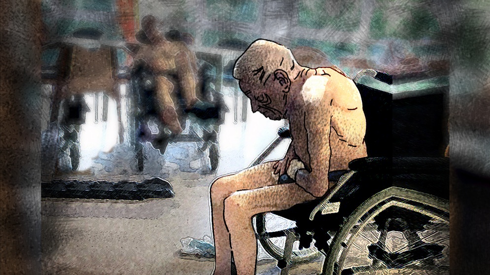 Illustration: Ein älterer Mann sitzt vornüberebeugt in einem Rollstuhl | Bild: BR, Illustration: Anna Hunger