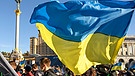 Demonstration mit Aktivisten und Unterstützer der Ukraine in Kiew | Bild: picture alliance / NurPhoto | Maxym Marusenko