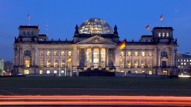 Bundestagsgebäude in Berlin | Bild: picture-alliance/ ZB | Karlheinz Schindler
