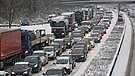 Symbolbild: Stau auf der Autobahn | Bild: picture-alliance/dpa