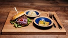 American Burger mit Krautsalat und Country Potatoes | Bild: BR/megaherz gmbh/Andreas Maluche