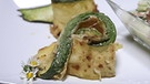 Zucchini-Röllchen mit Minz-Kräuter-Soße, Vorspeise Irmi Kinker, Landfrau aus Schwaben | Bild: BR/megaherz gmbh