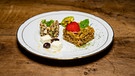 Die Vorspeise: Körnige Salatvariation mit Grünkern und Quinoa. | Bild: BR/megaherz gmbh/Moritz Sonntag