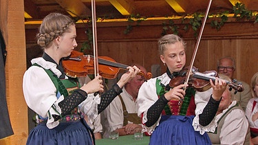 Familienmusik Huber beim Musikantentreffen am Ritten in Südtirol. | Bild: BR