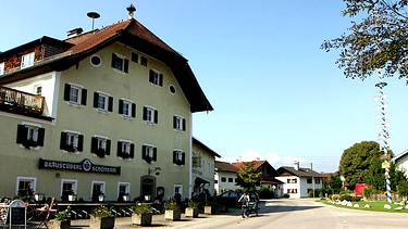 Das Gasthaus der Privatbrauerei Schönram. | Bild: BR