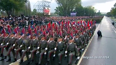 Truppenparade bei Putinbesuch | Bild: BR