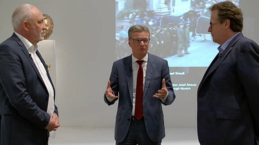 von links: Moderator Andreas Bönte, Wissenschaftsminister Bernd Sibler, Museumsdirektor Richard Loibl | Bild: BR