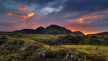 Mitternachtsonne über Island. | Bild: Jan Haft