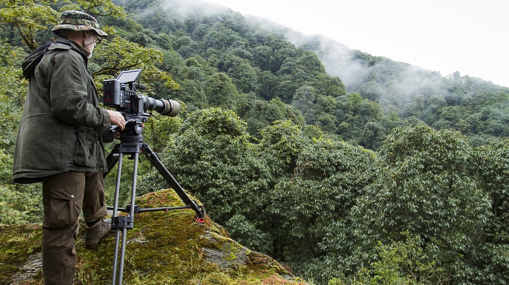 Für Axel Gebauer waren die Dreharbeiten im Himalaya für den Roten-Panda-Film ein langgehegter Wunsch. | Bild: BR/NDR/Matthias Werner