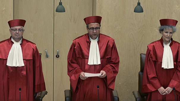 Das  Bundesverfassungsgericht bei der Urteilsverkündung zum permanten Euro-Rettungsschirm am 12. Septemer 2012 | Bild: picture-alliance/dpa