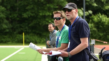 Bundestrainer Frank Zürn und sein Co-Trainer Werner von der Ruhren  | Bild: BR