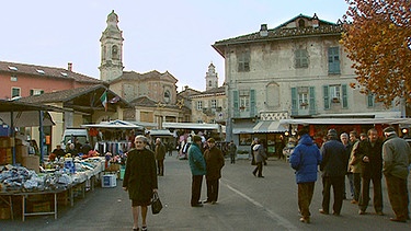 Carrù am Markttag. | Bild: BR