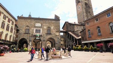 Marktplatz in Bergamo | Bild: Annette Eckl