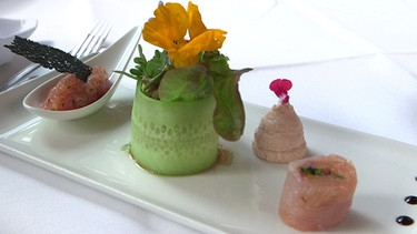 Vorspeise im Restaurant Weiherblasch: Dreierlei von der Lachsforelle | Bild: Wir in Bayern