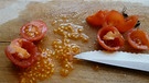 Tomatensamen ernten | Bild: Brigitte Goss