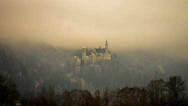 Schloss Neuschwanstein an einem kühlen Herbsmorgen | Bild: Nina Schlesener