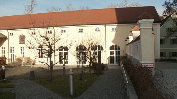 Klostergasthof Holzen außen | Bild: BR