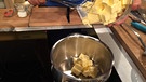 Anleitung, wie braune Butter entsteht | Bild: BR/Wir in Bayern