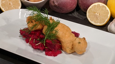 Kräuter-Karpfen mit Rote-Bete-Kartoffel-Salat | Bild: BR