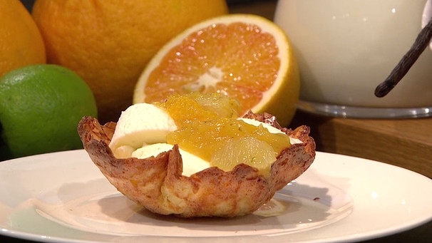 Buttermilchmousse mit Orangen-Limetten-Ragout | Bild: Wir in Bayern